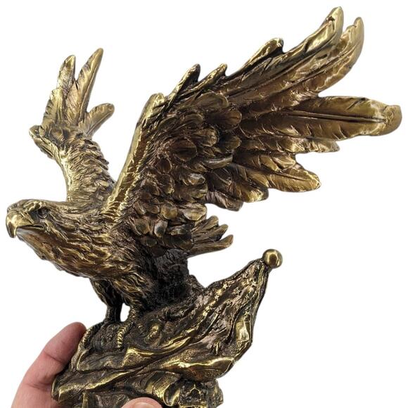 Vintage Gold Resin AMERICAN EAGLE STATUE on Flag Part Ready for DIY Wooden Stand - Picture 1 of 10